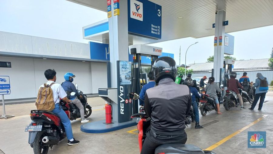 SPBU Vivo di kawasan Limo Depok, Jawa Barat, Selasa, (11/10/2022). (վ/Muhammad Sabki)