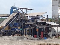 Hakaaston Olah Limbah Hotmix Jadi Paving Block