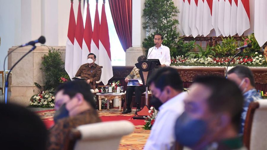 Jokowi saat memberikan pengarahan dalam Sidang Kabinet Paripurna yang digelar di Istana Negara. (Dok: Biro Pers Sekretariat Presiden)