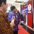 Bos PLN Pamer Tukar Cepat Baterai Kendaraan Listrik ke Jokowi