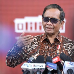 Blak-blakan Mahfud: Ada Kades yang Menjabat Selama 30 Tahun!