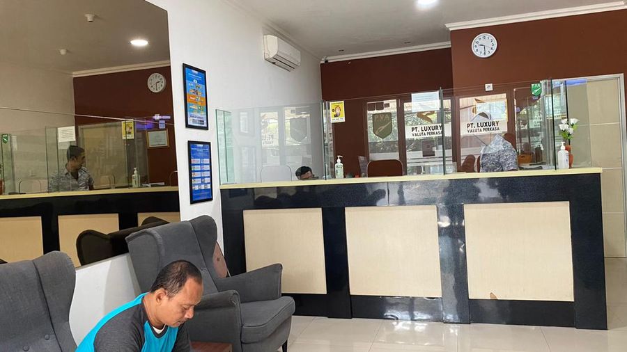 Money Changer (Dok: luxury valuta)