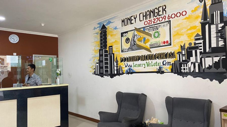Money Changer Luxury valuta. (Dok: CNBC Indoensia/Anisa Sopiah)