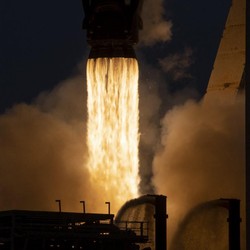 Satelit Baru Telkom Terbang Bulan Depan Dibawa Roket Elon Musk
