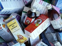 Simak! 5 Fakta Penting Larangan Konsumsi Obat Sirup & Cair
