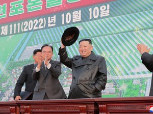 Kim Jong Un Bangun Rumah buat Pekerja, Nggak Pakai Potong Gaji