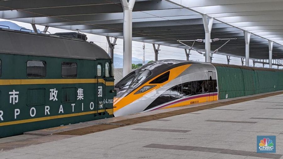 Kereta Cepat Indonesia China (KCIC). (CNBC Indonesia/Emir Yanwardana)