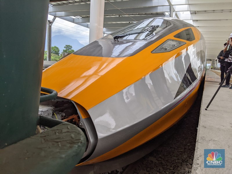 Kereta Cepat Indonesia China (KCIC). (CNBC Indonesia/Emir Yanwardhana) Kereta Cepat Indonesia China (KCIC). (CNBC Indonesia/Emir Yanwardhana)