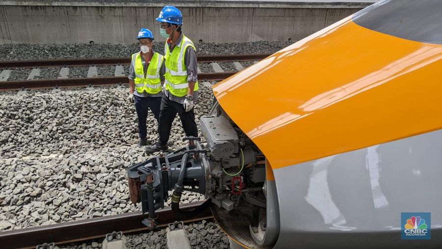 Kereta Cepat Indonesia China (KCIC). (վ/Emir Yanwardhana)
