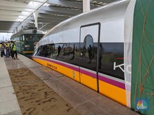 Kereta Cepat JKT-BDG Meluncur Tahun Depan, Gimana Peluangnya?