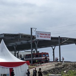 Jokowi Datangi 'Rumah' Kereta Cepat Jelang Kedatangan Jinping