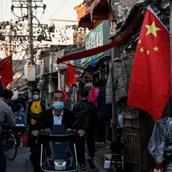 Gambaran Ekonomi RI di Akhir 2023, Awas Efek China!