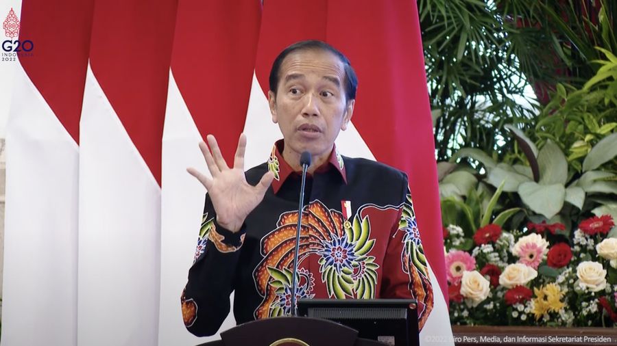 Jokowi memberikan pengarahan kepada perwira tinggi Mabes Polri, Kapolda, dan Kapolres se-Indonesia di Istana Presiden, Jumat (14/10/2022).