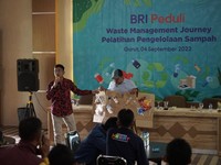 Jaga Bumi! BRI Peduli Ajak Masyarakat untuk Daur Ulang Sampah