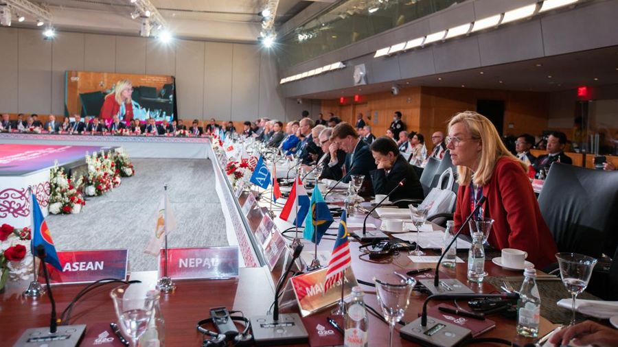 4th Finance Ministers' & Central Bank Governers' Meeting (FMCBG)
Washington, DC. (ist via Panitia G20 Indonesia 2022)