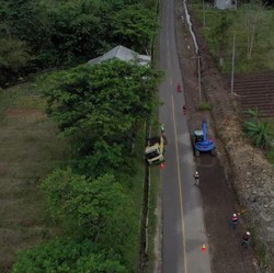 Hutama Karya Perlebar Jalan Soreang - Rancabali - Cidaun