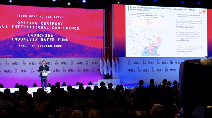 Menko Maritim dan Investasi Luhut Binsar Pandjaitan Saat Pembukaan SOE International Conference dan Peluncuran Indonesia Water Fund (IWF) di Bali Menko Maritim dan Investasi Luhut Binsar Pandjaitan Saat Pembukaan SOE International Conference dan Peluncuran Indonesia Water Fund (IWF) di Bali, Senin (17/10/2022). (Tangkapan layar via Youtube Kementerian BUMN)
