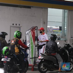 Kantong Makin Kering, Harga BBM November Terancam Naik Lagi!