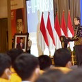 Pesan Jokowi ke TKI di Korsel: Jangan Beli HP, Itu Konsumtif