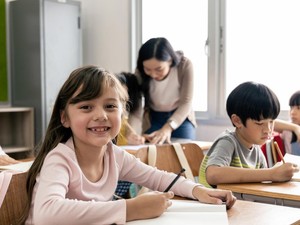 Cegah Dampak Buruk, Norwegia Larang Siswa SD Gunakan AI
