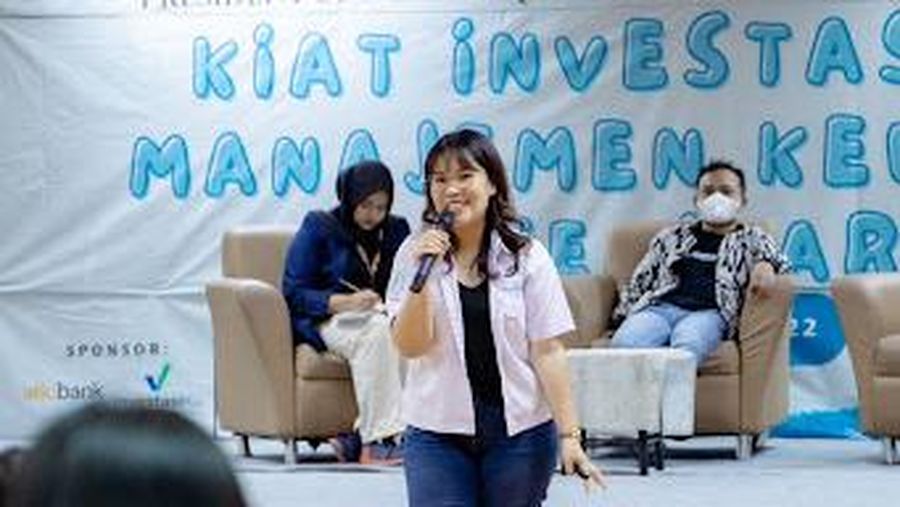 InvestasiKu dan Allobank turut meramaikan acara President University pada hari Senin 17 Oktober 2021 di Cikarang, Jawa Barat. Acara yang bertemakan Kiat Investasi dan Manajemen Keuangan ini merupakan salah satu rangkaian acara President University Accounting Day. Acara ini dihadiri lebih dari 120 peserta offline dan 60 peserta secara online. (Dok. InvestasiKu)