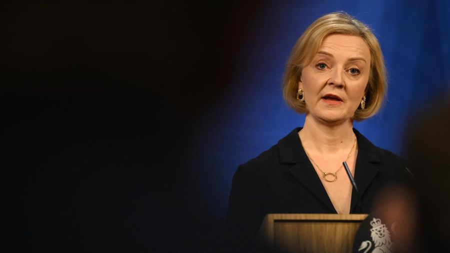 LONDON, ENGLAND - OCTOBER 14: UK Prime Minister Liz Truss talks at a press conference in 10 Downing Street after sacking her former Chancellor, Kwasi Kwarteng, on October 14, 2022 in London, England. After just five weeks in the job, Prime Minister Liz Truss has sacked Chancellor of The Exchequer Kwasi Kwarteng after he delivered a mini-budget that plunged the UK economy into crisis. (Photo by Daniel Leal - WPA Pool/Getty Images)