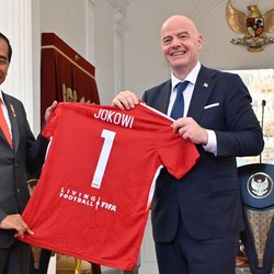 Momen Jokowi Bertemu Presiden FIFA Gianni Infantino di Istana