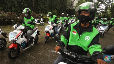 Nyesek! Driver Ojol-Taksi Online Tak Dapat THR, Ini Aturannya