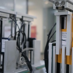 OPPO Ungkap Keandalan Seri A77s di Lini Produksi Pabrik Baru