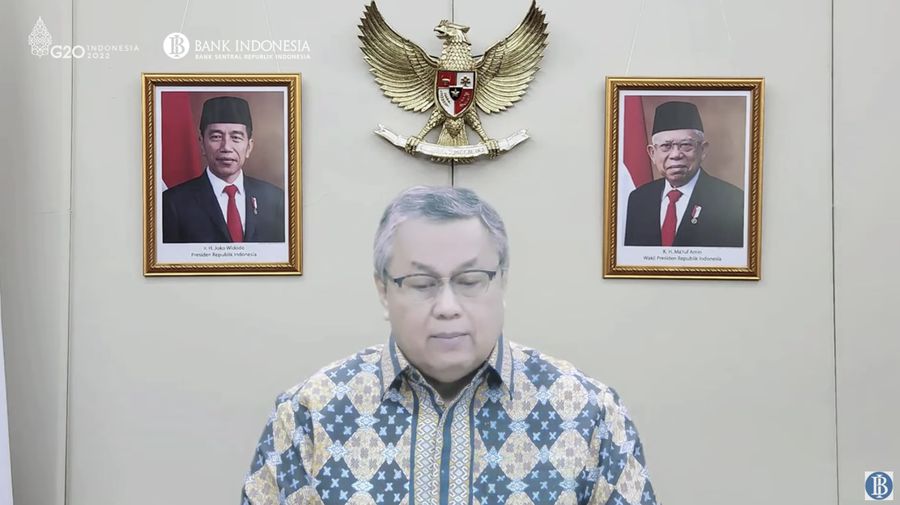 Gubernur Bank Indonesia Perry Warjiyo Mengumumkan Hasil RDG Bulanan Bulan Oktober 2022 dengan Cakupan Triwulanan. (Tangkapan Layar Youtube)
