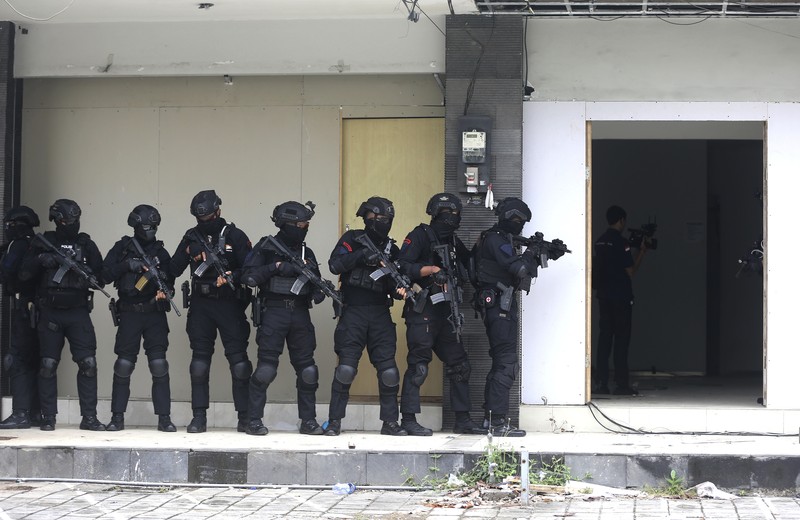 Indonesia G20 Security Drill Special force members take part in an anti-terror security drill as part of preparations for the summit meeting of the G20 in Bali, Indonesia on Thursday, Oct. 20, 2022. (AP Photo/Firdia Lisnawati)
