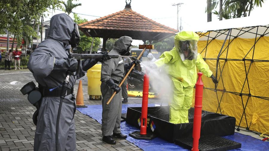 Special force members take part in an anti-terror security drill as part of preparations for the summit meeting of the G20 in Bali, Indonesia on Thursday, Oct. 20, 2022. (AP Photo/Firdia Lisnawati)