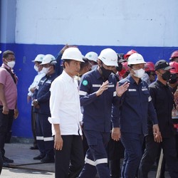 Tinjau Pembangunan Smelter Baru MIND ID, Ini Harapan Jokowi