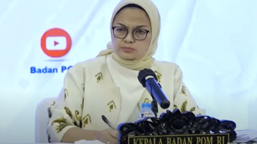 Kepala BPOM Penny K. Lukito dalam Konferensi Pers Informasi Kelima Hasil Pengawasan BPOM terkait Sirup Obat yang Tidak Menggunakan Propilen Glikol, Polietilen Glikol, Sorbitol, dan/atau Gliserin/Gliserol, di Jakarta, Minggu (23/10/2022).