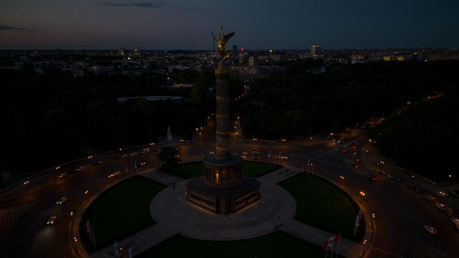 Serangan Rusia ke Ukraina pada Sabtu (22/10/2022) telah membuat negara itu mengalami mati lampu besar-besaran. Pasalnya, Moskow dilaporkan juga menyasar fasilitas energi dan kelistrikan negara itu. (Getty Images/Christian Ender)