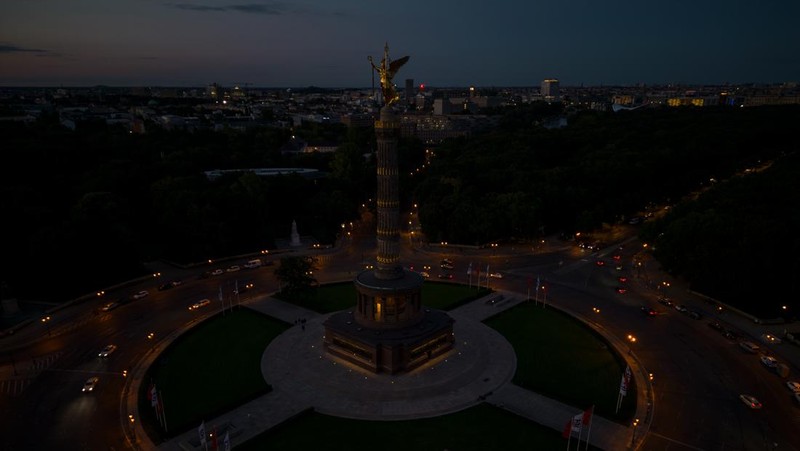 Serangan Rusia ke Ukraina pada Sabtu (22/10/2022) telah membuat negara itu mengalami mati lampu besar-besaran. Pasalnya, Moskow dilaporkan juga menyasar fasilitas energi dan kelistrikan negara itu. (Getty Images/Christian Ender)