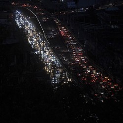 Serangan Putin Bak 'Kiamat', Ukraina Dibuat Gelap Gulita
