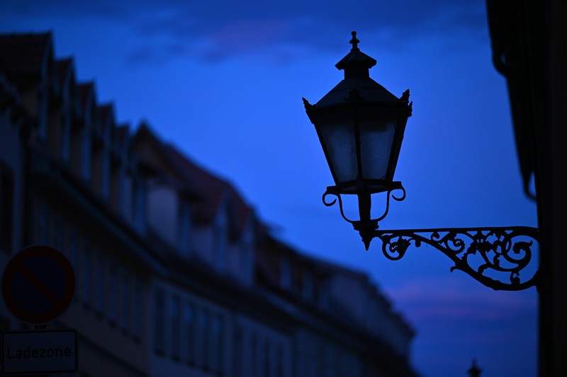 Serangan Rusia ke Ukraina pada Sabtu (22/10/2022) telah membuat negara itu mengalami mati lampu besar-besaran. Pasalnya, Moskow dilaporkan juga menyasar fasilitas energi dan kelistrikan negara itu. (Getty Images/Christian Ender)