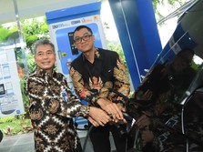 Kejar Nol Emisi Karbon, BRI & PLN Resmikan SPKLU di Jakarta