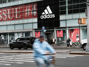 Nike-Adidas Terancam Kebijakan Trump soal Tarif Impor
