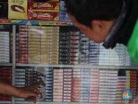 Kenapa Orang Miskin Pilih Beli Rokok Ketimbang Beras?