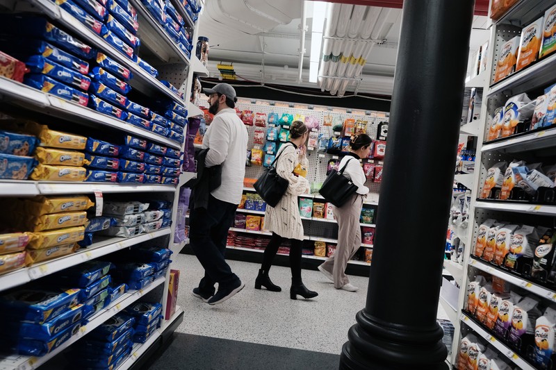 NEW YORK, NEW YORK - OCTOBER 26: People shop for groceries in a Manhattan store  on October 26, 2022 in New York City. Inflation, in the form of higher prices for gas, food, and other consumer goods is one of the dominant issues on voters' minds as the country heads into the midterm elections on November 8. (Photo by Spencer Platt/Getty Images)