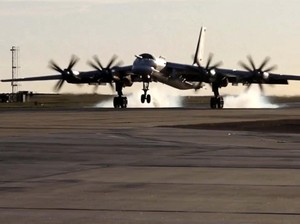 Pantau Pesawat Pengebom Rusia-China, Jepang Kerahkan Jet Tempur