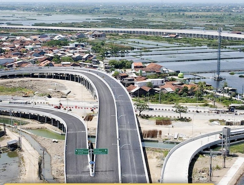 Jalan Tol Semarang - Demak Sedin 2 (Biro Pers Kementerian PUPR) Jalan Tol Semarang - Demak Sedin 2 (Biro Pers Kementerian PUPR)