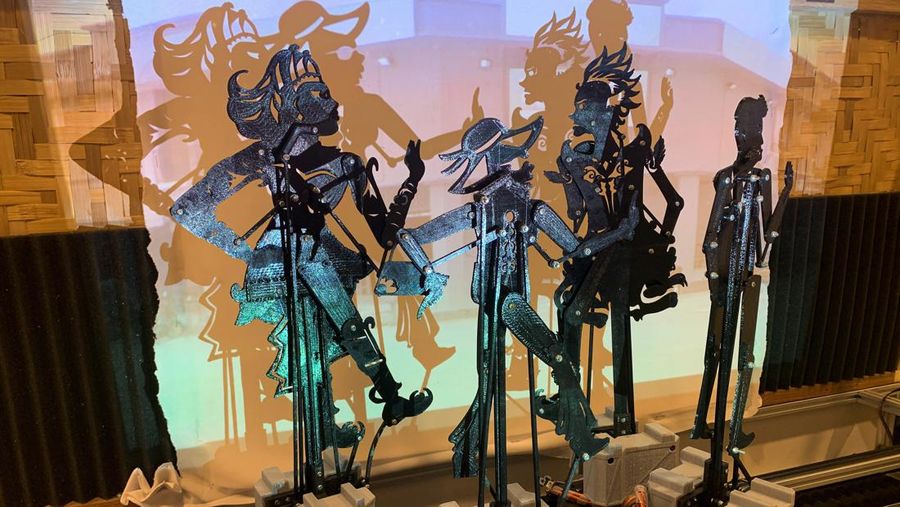 Wayang kulit robot (Reuters TV)