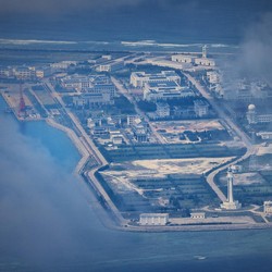 'Kerajaan' Militer China Membayangi RI, Begini Potretnya