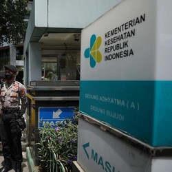 Dekan FK Unair Dipecat Usai Tolak Dokter Asing, Kemenkes Buka Suara