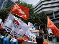 Hindari Jalan Ini! 10.000 Buruh di Monas dan Kelapa Gading