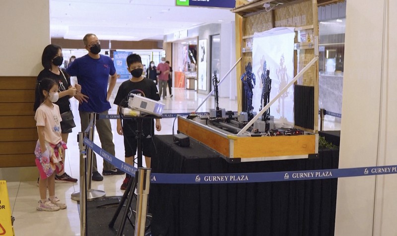 Wayang kulit robot (Reuters TV)