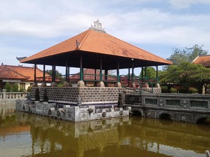 Istimewa, Arsitektur Puri Agung Karangasem Padukan 3 Budaya